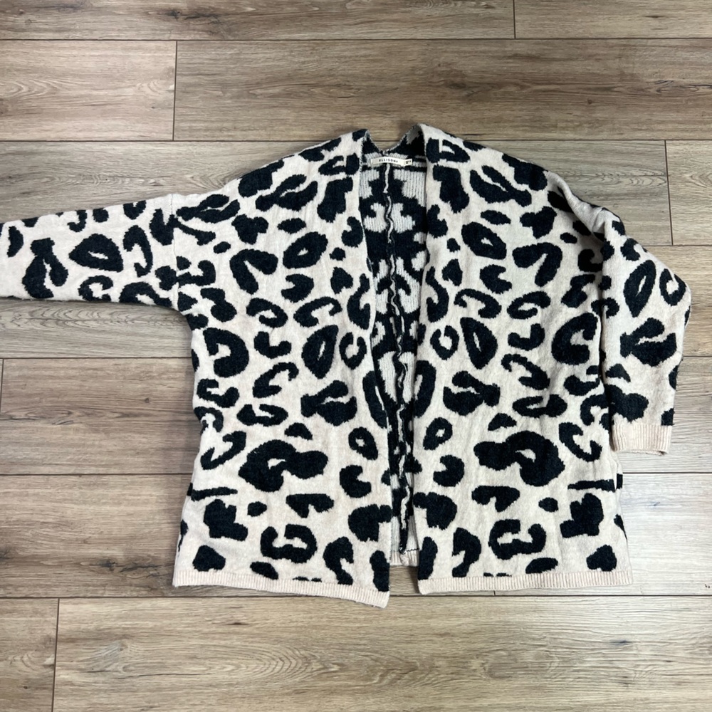 Leopard Sweater With Pockets
